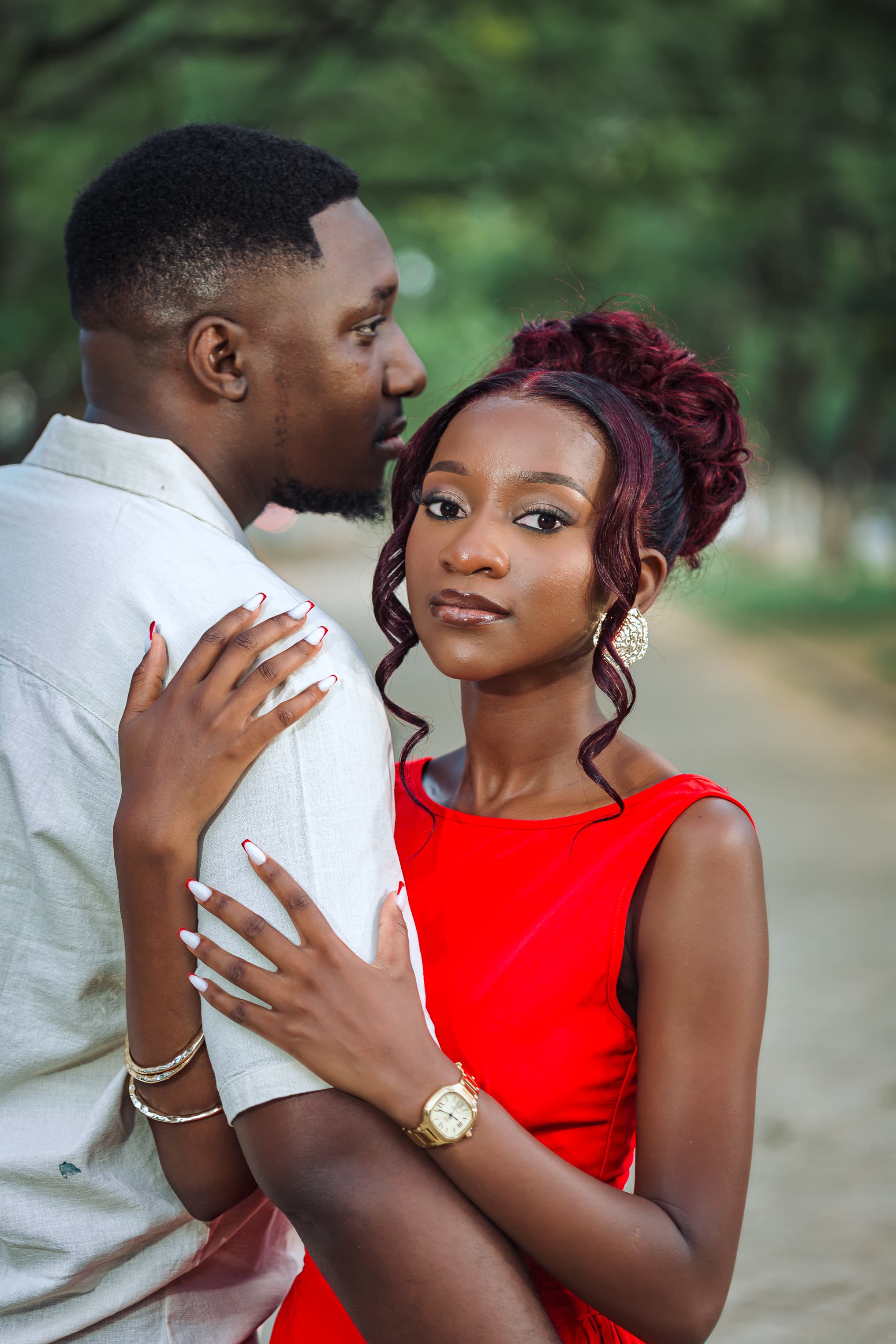 Kafwa and Martina portrait in the garden